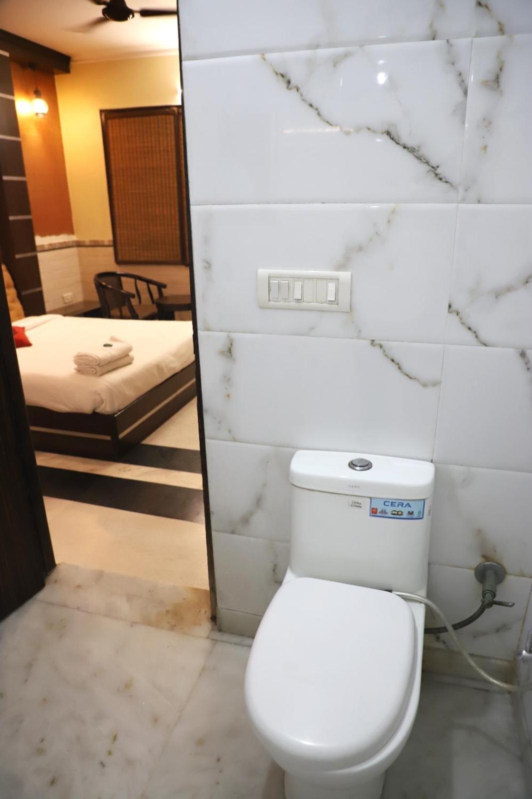 Hotel Traditional Inn New Delhi Buitenkant foto